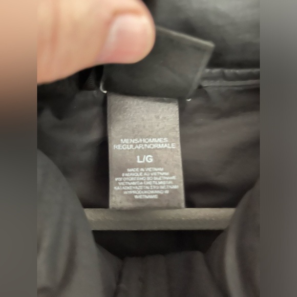 North Face 550 Down Vest in Men’s LG - Picture 5 of 5